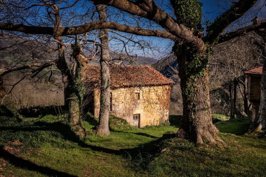 Cabaña de piedra junto a Los Remedios