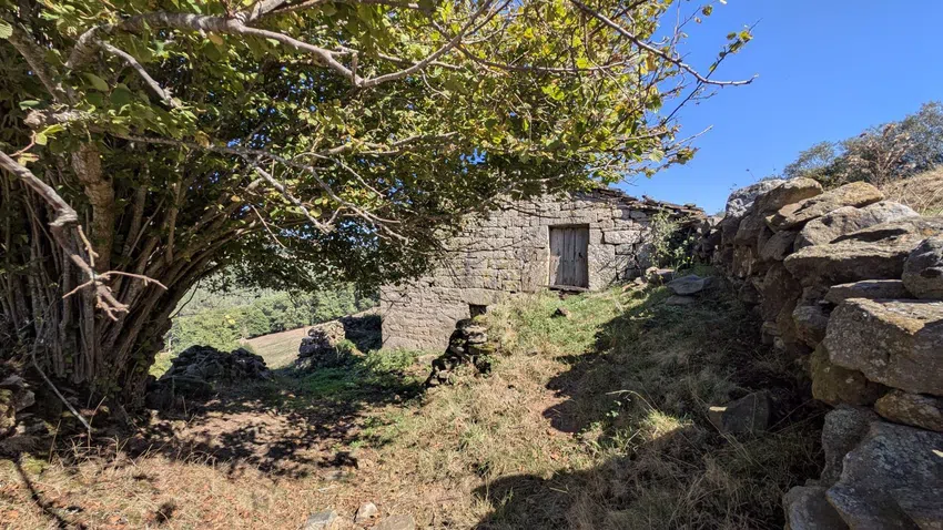 Cabaña pasiega para rehabilitar en El Rosario
